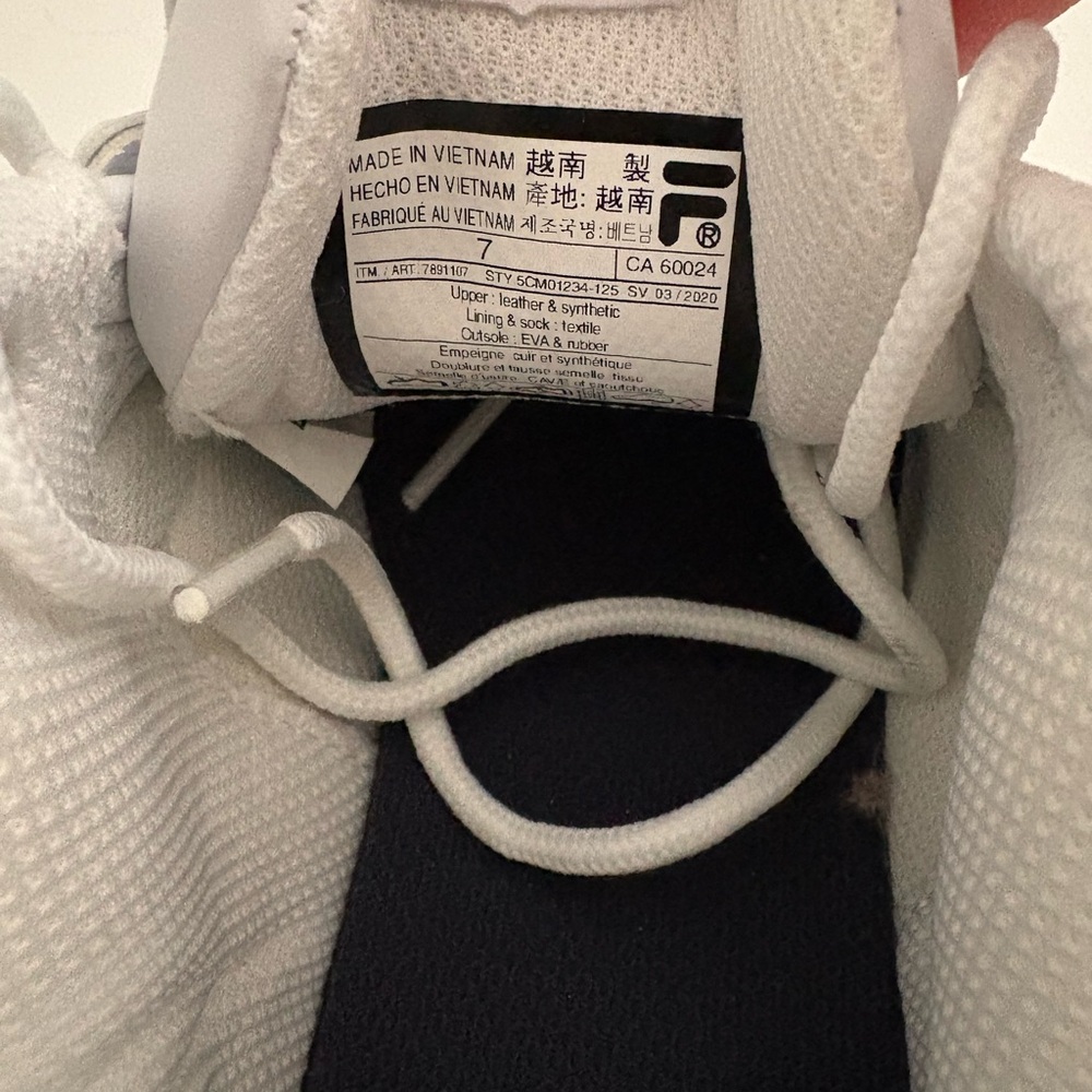 Fila White vintage style Athletic Shoes - Picture 6 of 12